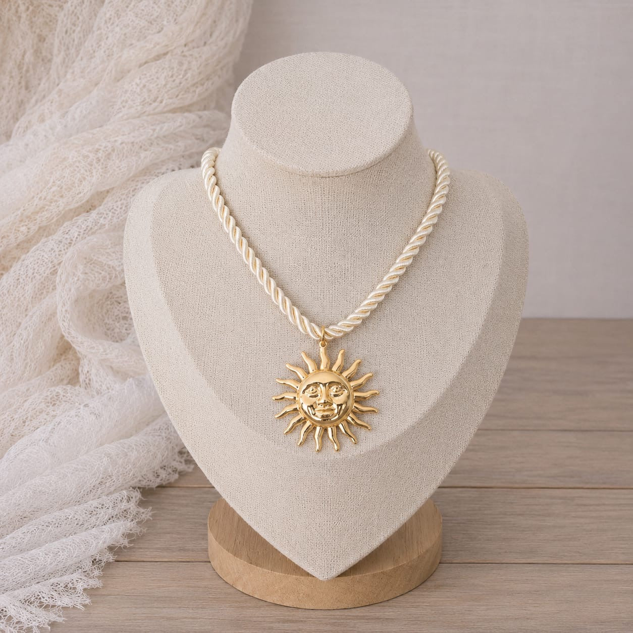 Collier Esme