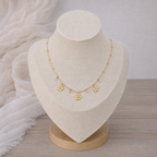 Collier fin fleurs et strass