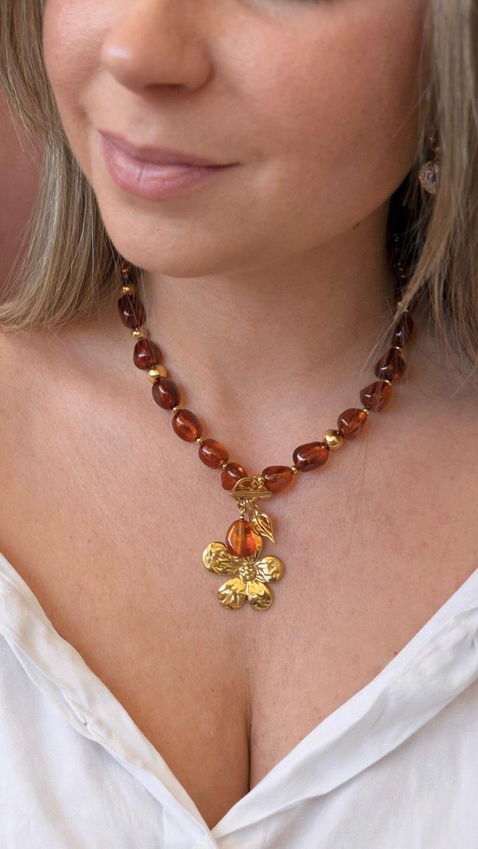 Collier Alison